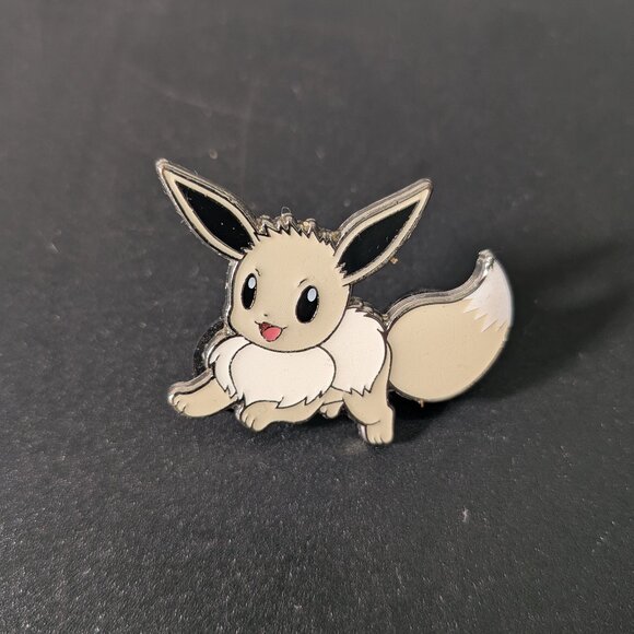 Radiant Eevee Pin | Pokemon GO | Pin Collection | Official Pokemon TCG - Picture 1 of 2